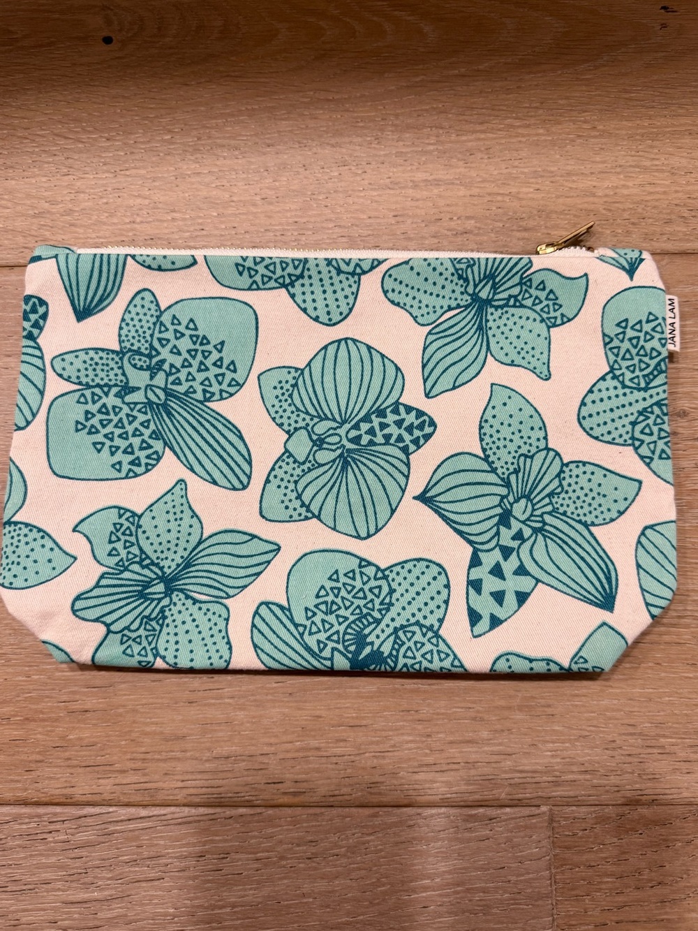 NEW Jana Lam Cosmetic Clutch